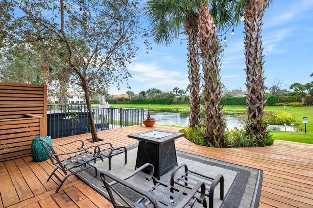 6107 Bangalow Drive, Lake Worth, FL 33463