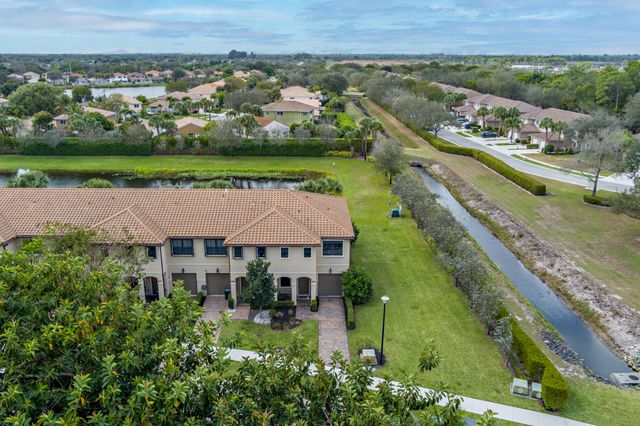 6107 Bangalow Drive, Lake Worth, FL 33463