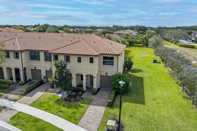 6107 Bangalow Drive, Lake Worth, FL 33463