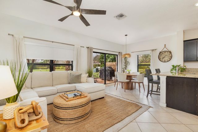 6107 Bangalow Drive, Lake Worth, FL 33463