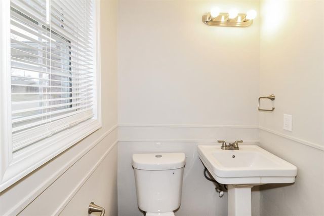 800 Plaza Drive, Moore, OK 73160