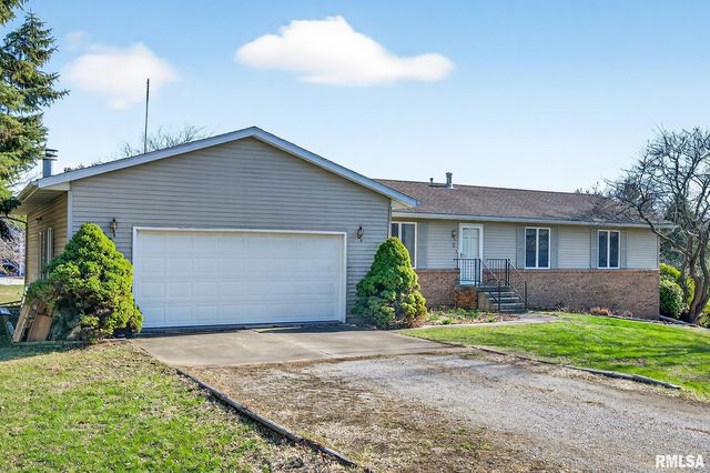 7 CARLTON Drive, Mackinaw, IL 61755