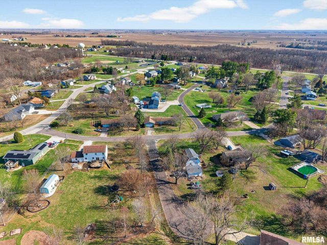 7 CARLTON Drive, Mackinaw, IL 61755