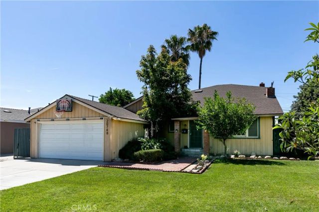 20748 Vose, Winnetka, CA 91306