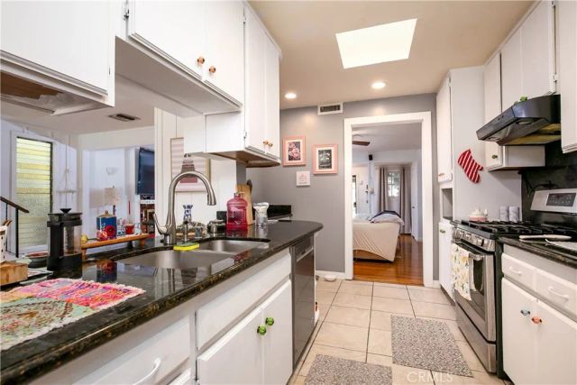 20748 Vose, Winnetka, CA 91306