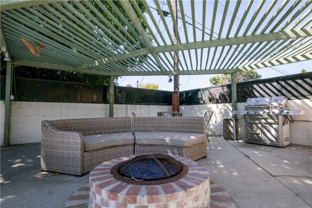20748 Vose, Winnetka, CA 91306