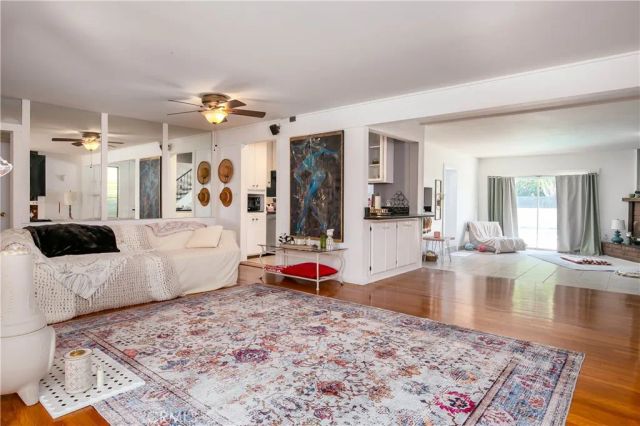 20748 Vose, Winnetka, CA 91306