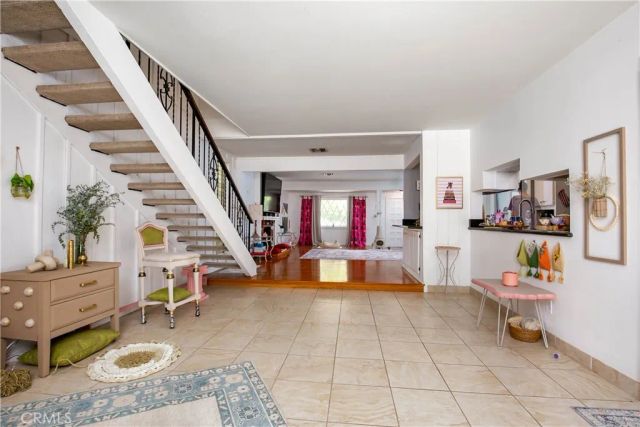20748 Vose, Winnetka, CA 91306