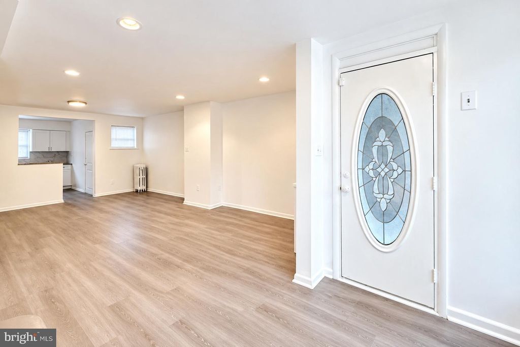 2823 S MARSHALL ST, PHILADELPHIA, PA 19148 — photo 3