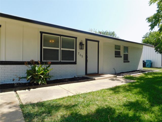705 Sun Valley Drive, Denton, TX 76209