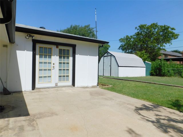 705 Sun Valley Drive, Denton, TX 76209