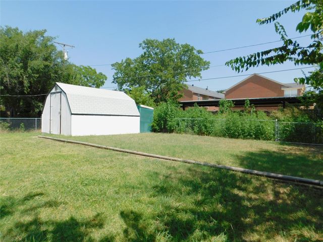 705 Sun Valley Drive, Denton, TX 76209