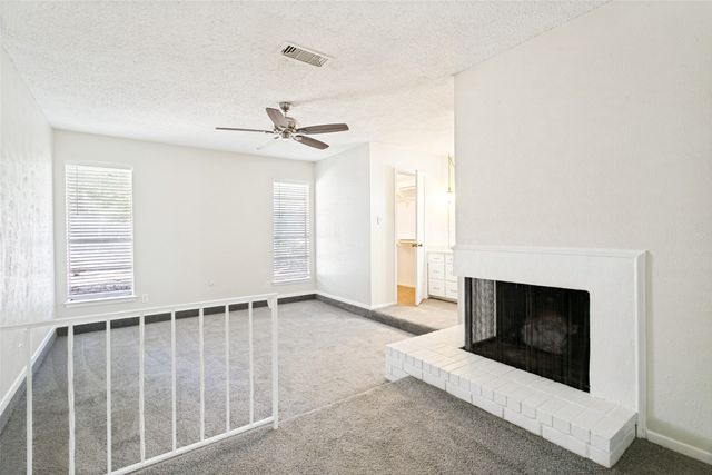 1117 S Thornbush Circle, Arlington, TX 76013