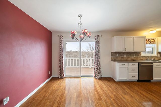 332 E Burnham Avenue, Des Moines, IA 50315