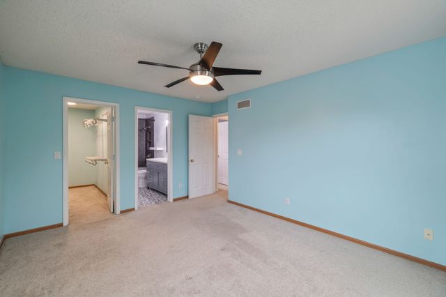 332 E Burnham Avenue, Des Moines, IA 50315