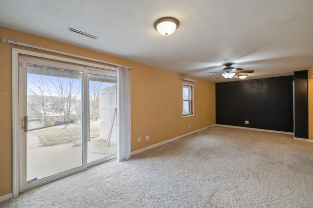 332 E Burnham Avenue, Des Moines, IA 50315