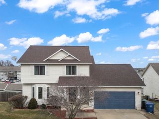 332 E Burnham Avenue, Des Moines, IA 50315
