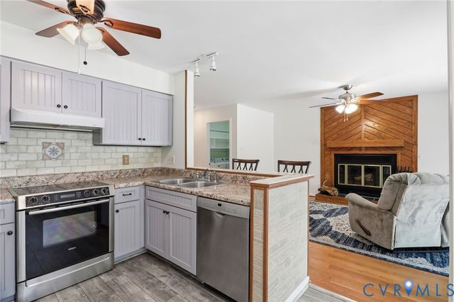 2409 Copper Hill Pl, Midlothian, VA 23112