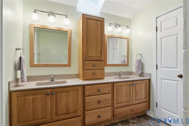 2409 Copper Hill Pl, Midlothian, VA 23112