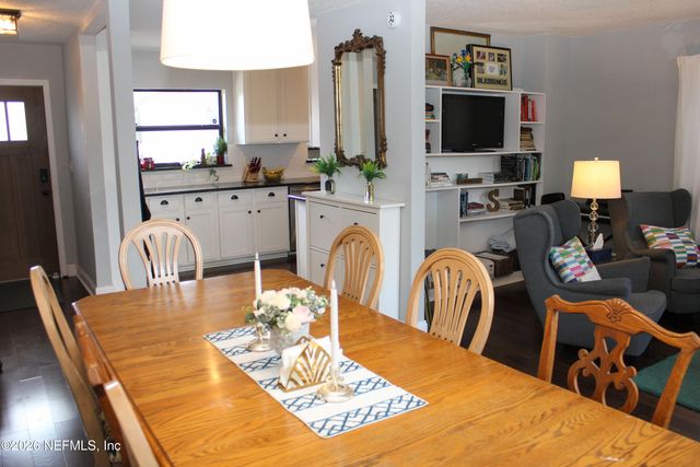 3637 PIZARRO Road, Jacksonville, FL 32217