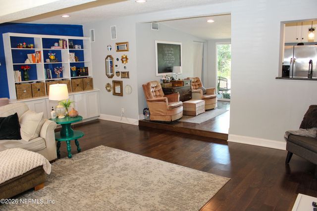 3637 PIZARRO Road, Jacksonville, FL 32217