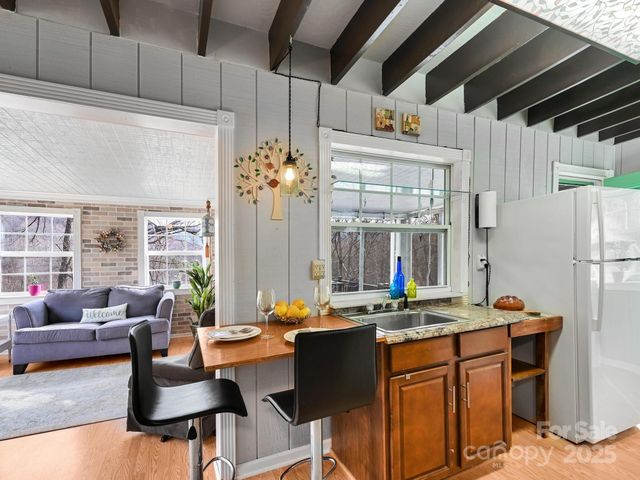 90 Davidson Gap Road, Leicester, NC 28748