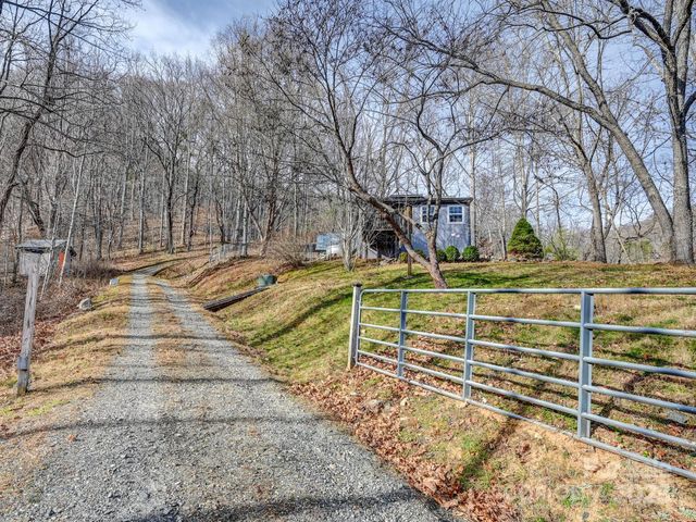 90 Davidson Gap Road, Leicester, NC 28748