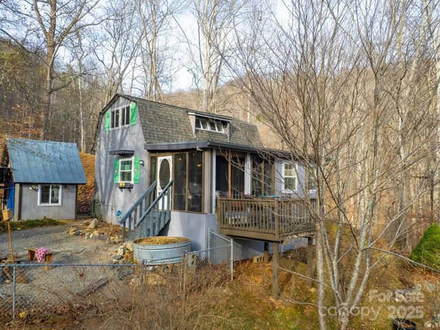 90 Davidson Gap Road, Leicester, NC 28748