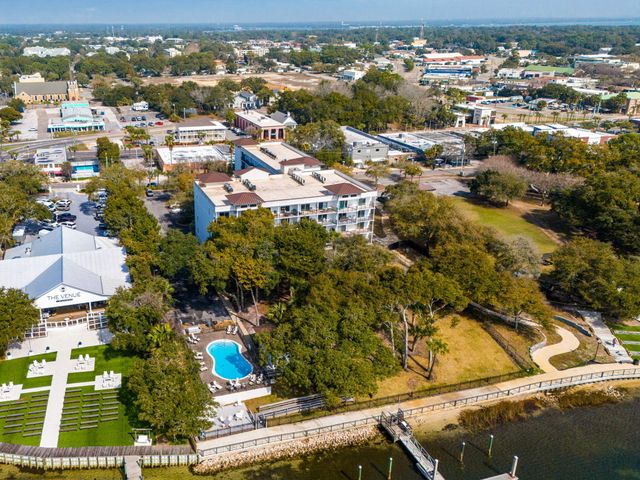 113 SE Brooks Street 501, Fort Walton Beach, FL 32548