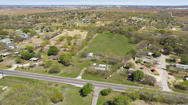 901 Fm 1620, Seguin, TX 78155