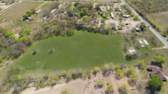 901 Fm 1620, Seguin, TX 78155