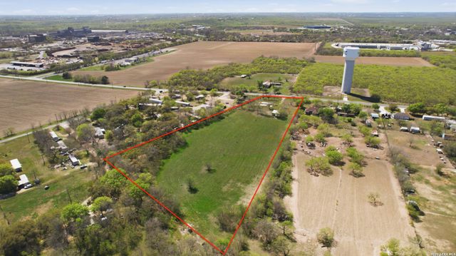 901 Fm 1620, Seguin, TX 78155