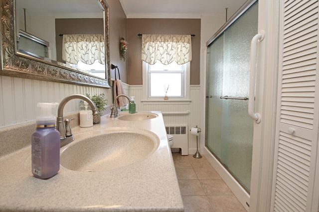 348 Lynn Fells Parkway, Saugus, MA 01906