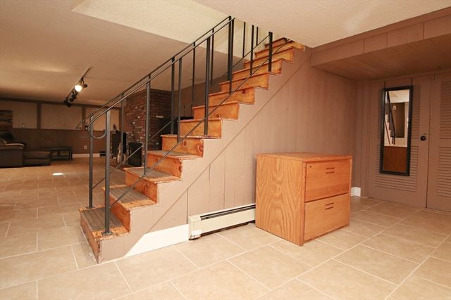 348 Lynn Fells Parkway, Saugus, MA 01906