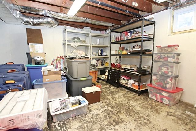 348 Lynn Fells Parkway, Saugus, MA 01906