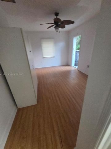 1947 Lincoln St B, Hollywood, FL 33020