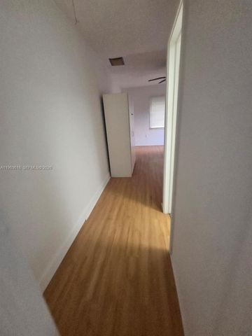 1947 Lincoln St B, Hollywood, FL 33020