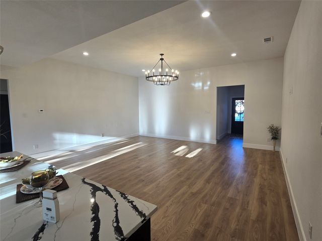 1500 Brackens Street, Waxahachie, TX 75165