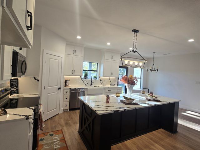 1500 Brackens Street, Waxahachie, TX 75165