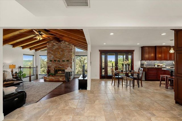 7955 Bullard Dr, Newcastle, CA 95658