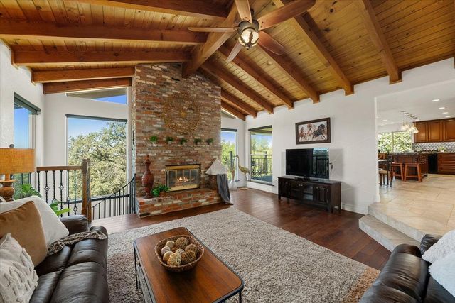 7955 Bullard Dr, Newcastle, CA 95658
