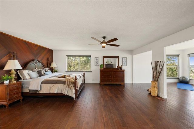 7955 Bullard Dr, Newcastle, CA 95658