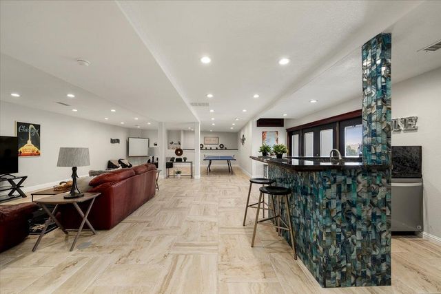 7955 Bullard Dr, Newcastle, CA 95658