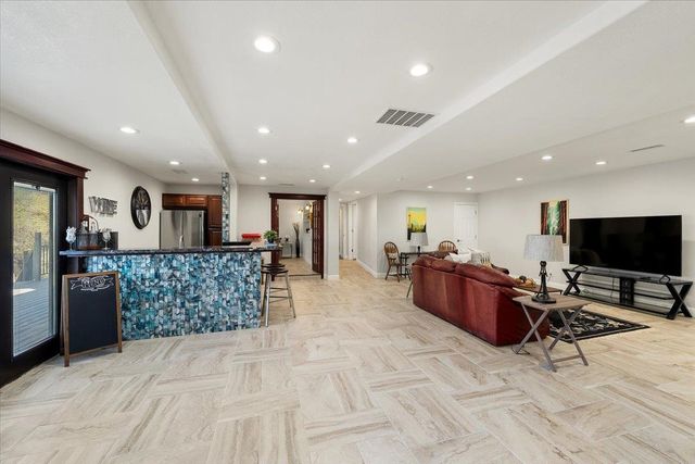 7955 Bullard Dr, Newcastle, CA 95658
