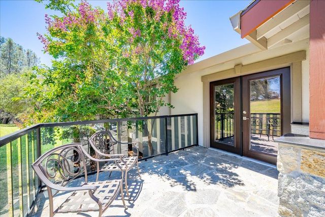 7955 Bullard Dr, Newcastle, CA 95658