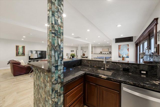 7955 Bullard Dr, Newcastle, CA 95658