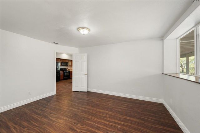 7955 Bullard Dr, Newcastle, CA 95658
