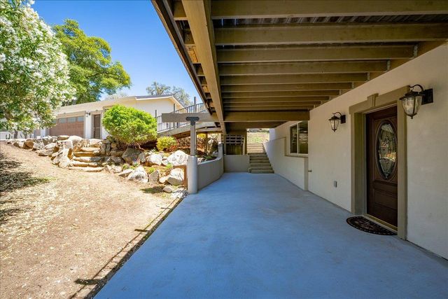 7955 Bullard Dr, Newcastle, CA 95658