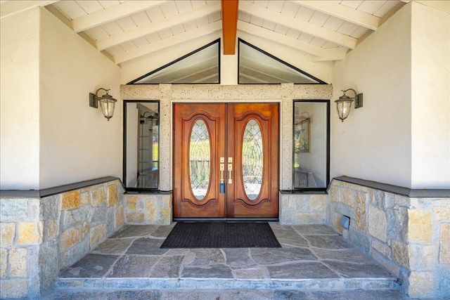 7955 Bullard Dr, Newcastle, CA 95658