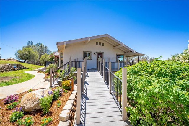 7955 Bullard Dr, Newcastle, CA 95658